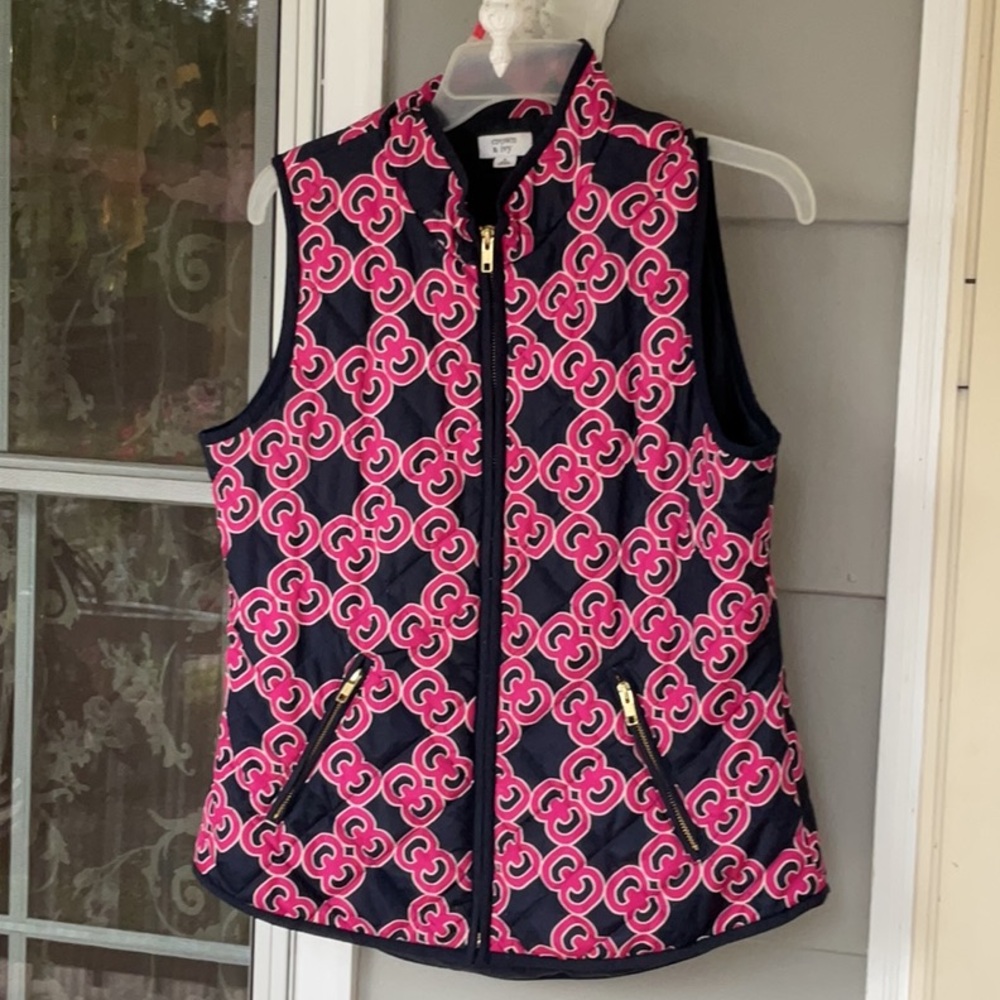 Crown & Ivy women size medium vest Navy Pink EUC Zip pocket